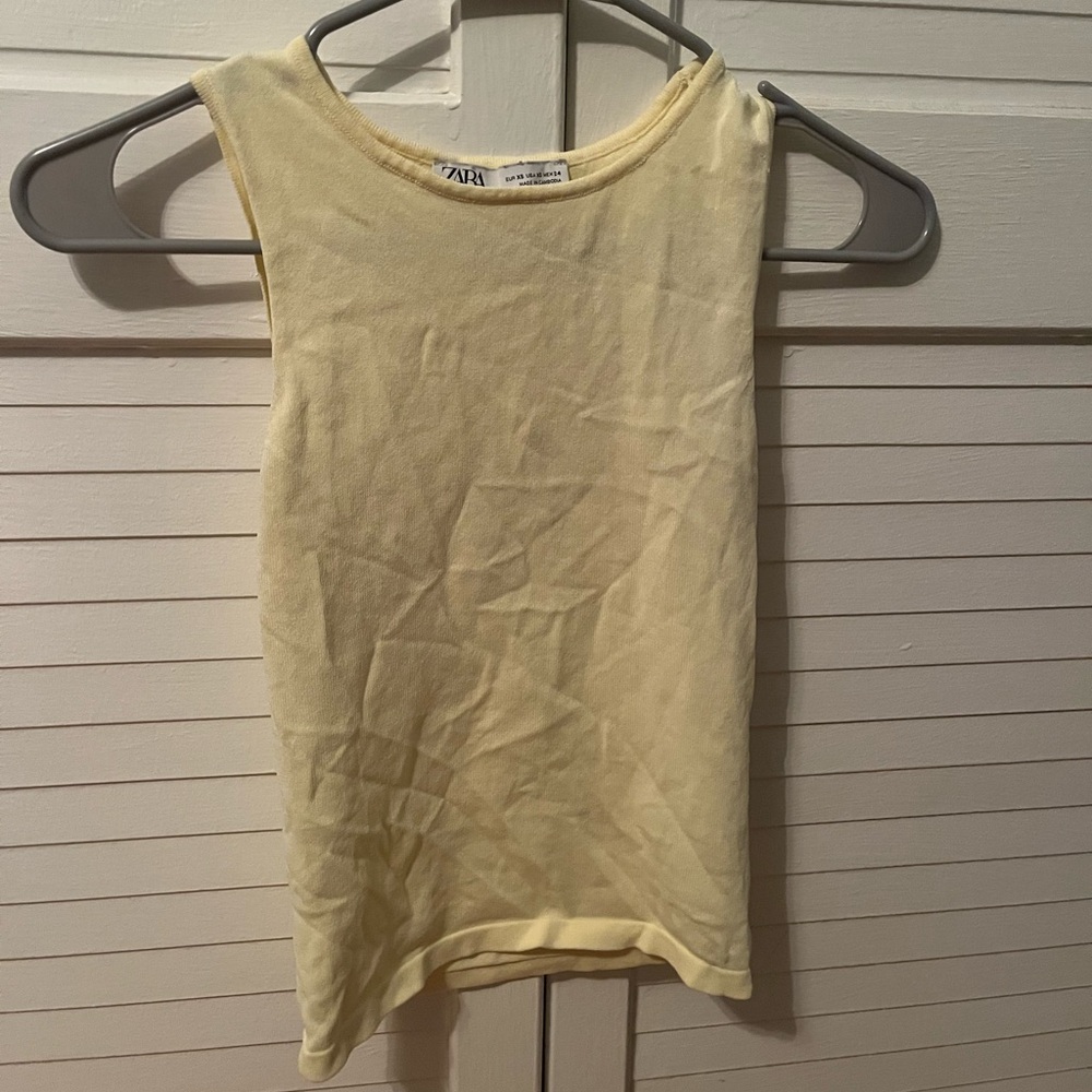 Zara Women’s Light Yellow Sleeveless Sheer Top